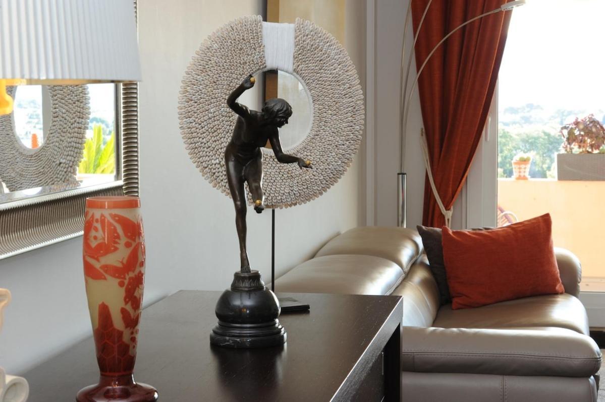 Appartement In Park With Pool Cannes