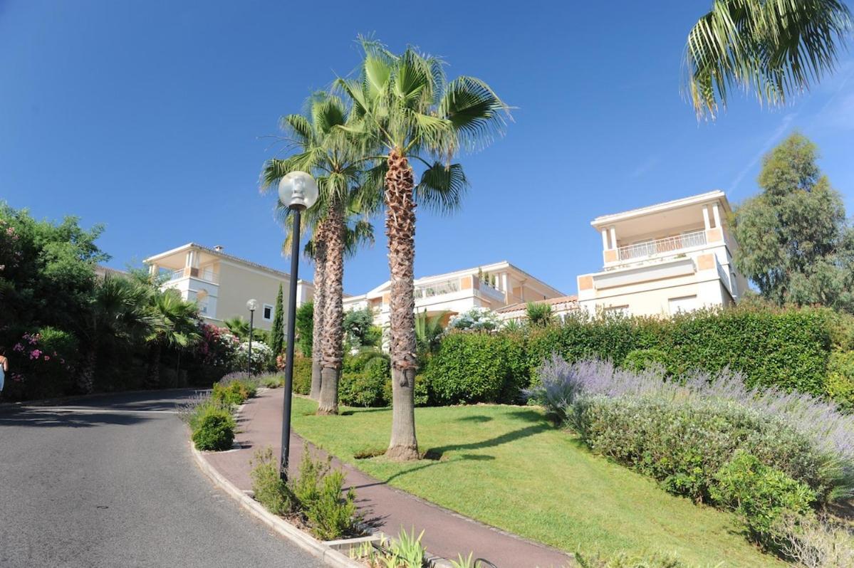 Appartement In Park With Pool Cannes