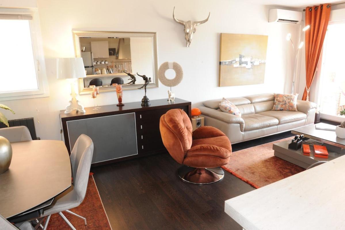 Appartement In Park With Pool *