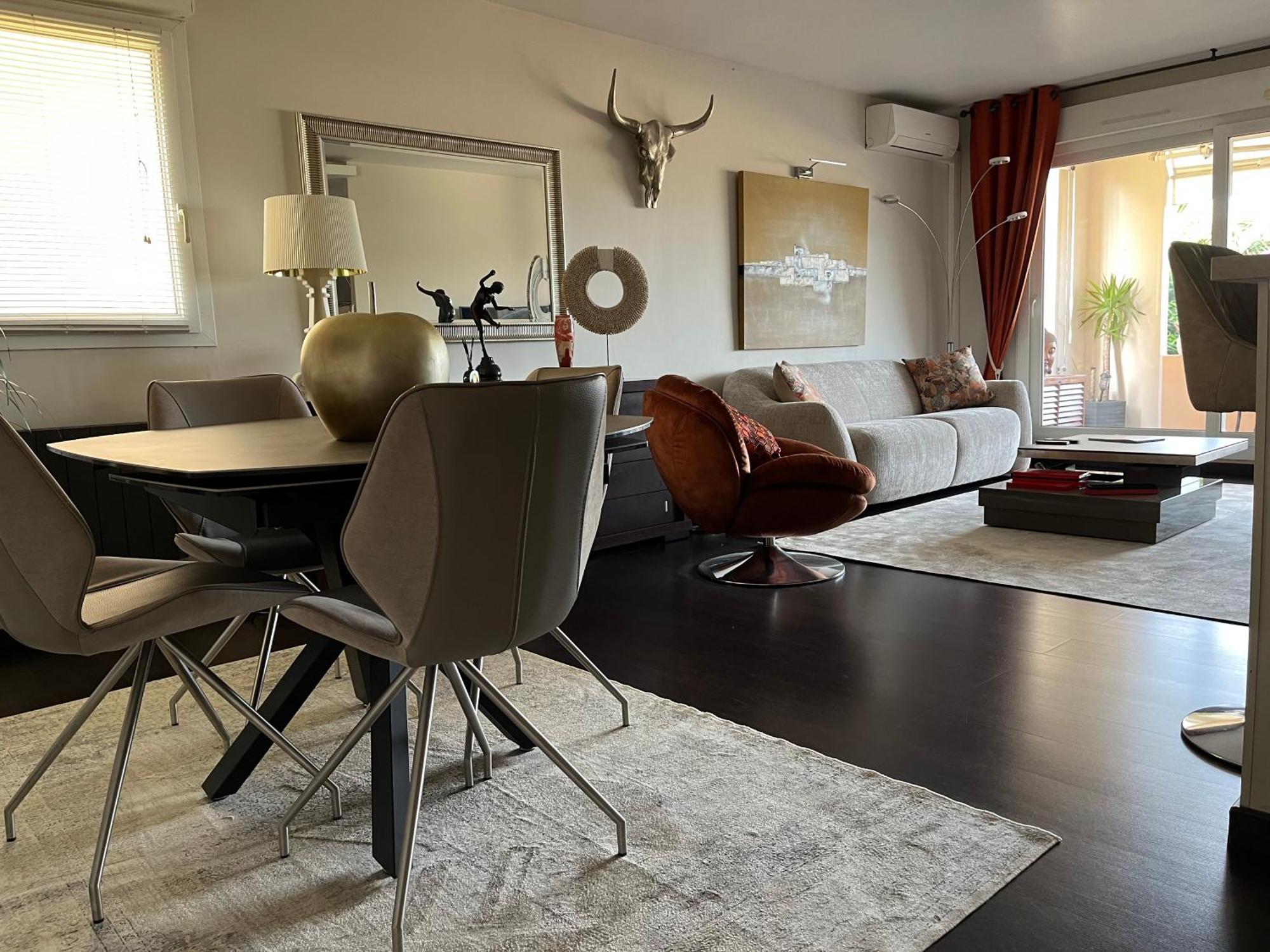 Appartement In Park With Pool *